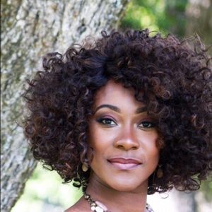 Meet your Posher, Lajesca